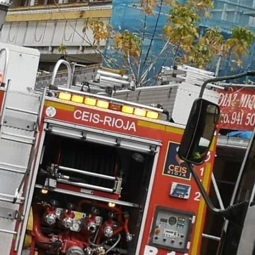Fuego en Ezcaray: un asador exterior afecta la cocina de un restaurante